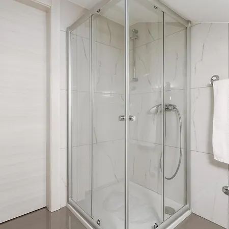 Apartman Gorgeous In Pobri With Wifi